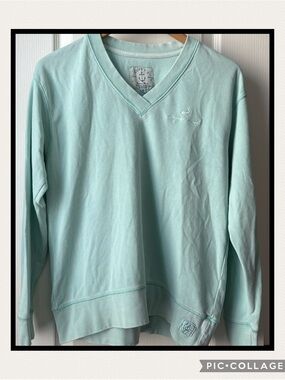 Light Aqua Cuffy’s V-Neck Cape Cod Sweatshirt